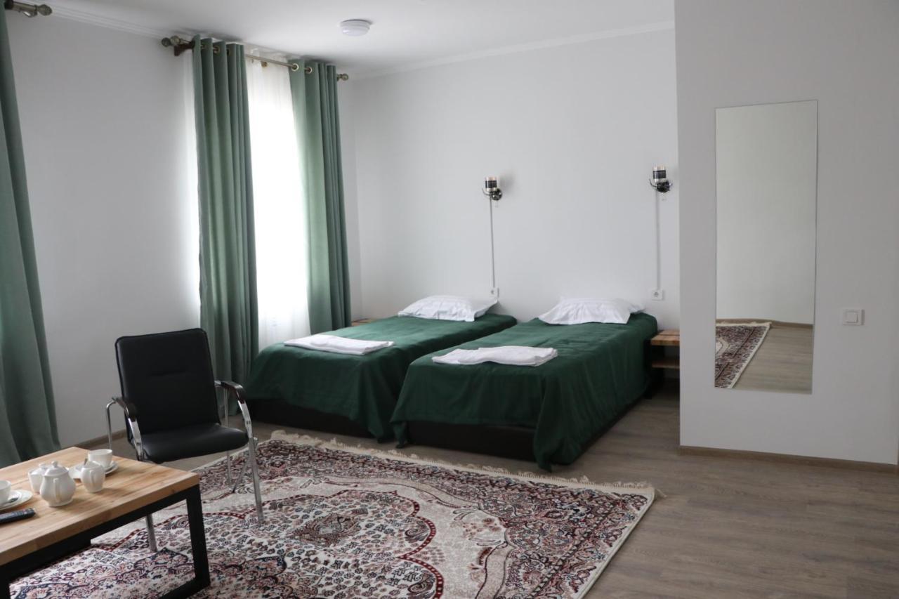 Issyk - Kol Hotel Balykchy Bagian luar foto