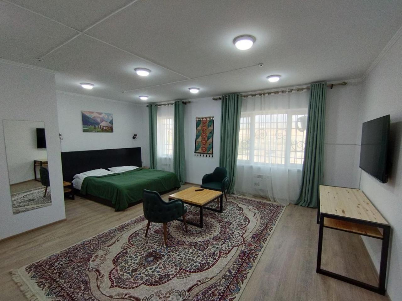 Issyk - Kol Hotel Balykchy Bagian luar foto